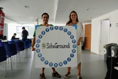 Empieza por la S...Mejor Hosting...Siteground